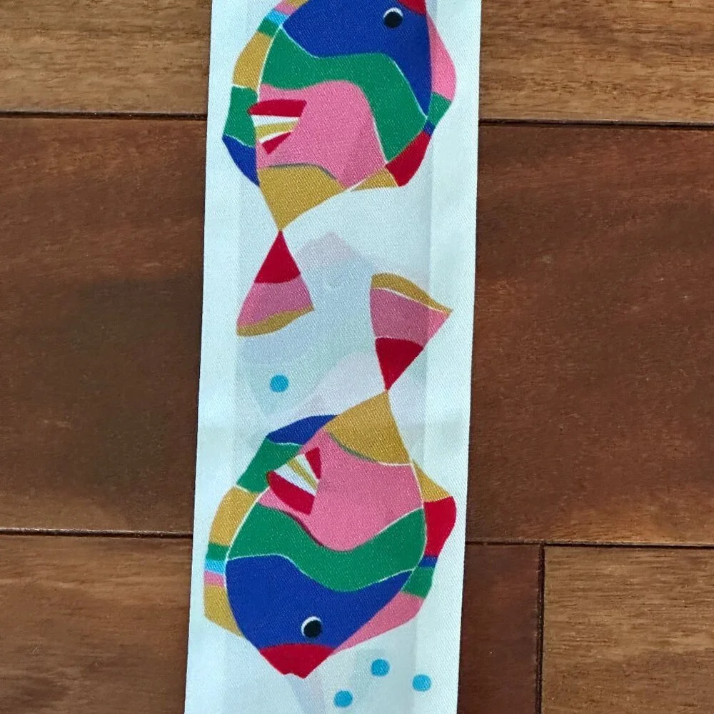 KATE SPADE RAINBOW FISH SILK SKINNY SCARF:NWT  RAINBOW FISH - Picture 5 of 11